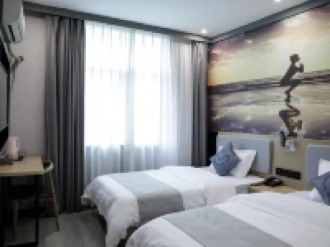 ジュンイーチェーンホテル（上饒万年潤豊広場錦湖公園） 万年のホテル