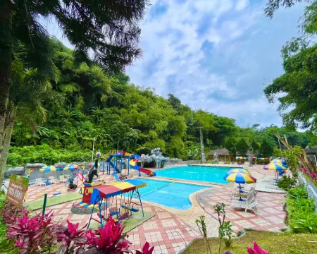 Lembah Permai Resort Hotels in Cipanas