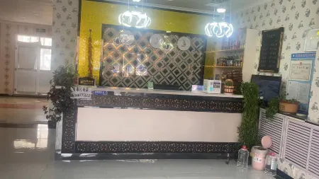 Luqu Yangqing Business Hotel