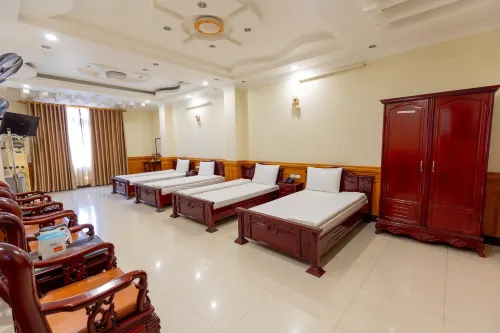 Quang An Hotel - 2-Star