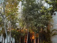 K'Uyen Boutique Hotel Hotels near Zama
