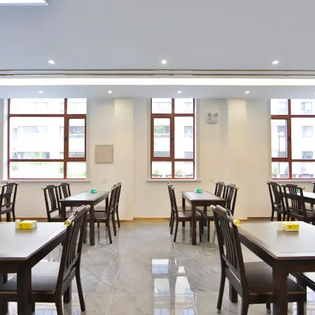 Changbai Mountain Songyunjian Boutique Hotel