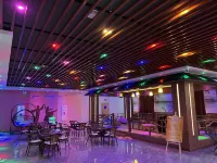 Fenglin Xingye bath Hotel - 2-Star