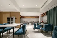 Magnotel Hotel (Ezhou Yintai Baihuo Nanpu Road)