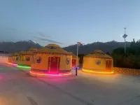 Silk Road Tuoyi Homestay 타허만 습지공원 전망대 주변 호텔