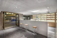Lijing Resort Hotel (Yangshuo Lijiang Scenic Area West Street Branch) - Luxury