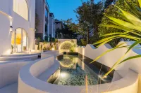 Dali Moon Bay Villa · Lanyue Design Light Luxury Resort (Erhai Airport Branch) - Pools