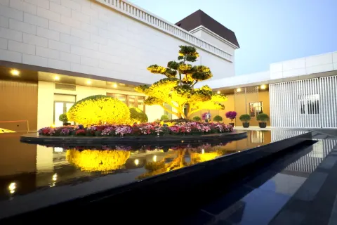 Pear Hotel Dandong