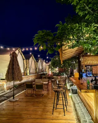 Shanmai Camping Hotel