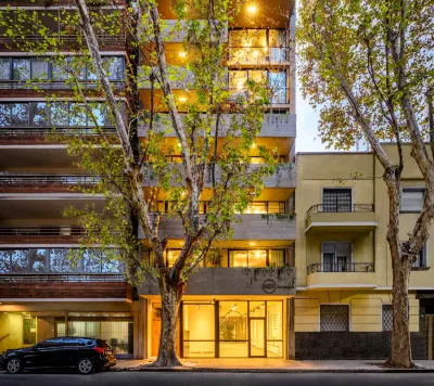 Deluxe Apartments in Palermo by BueRentals Hotels near Mural Joe Daley