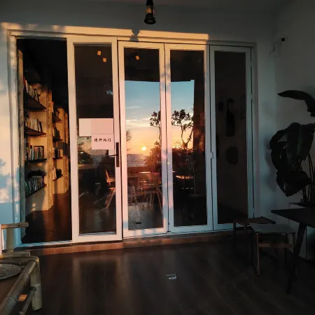 Dongfang hua hua houestay