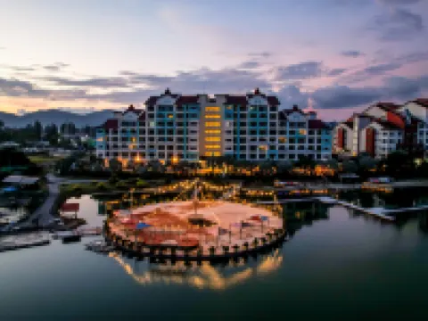 AnyLodge Waterfront Marina Island Pangkor (Lumut) マリーナ・アイランド周辺のホテル