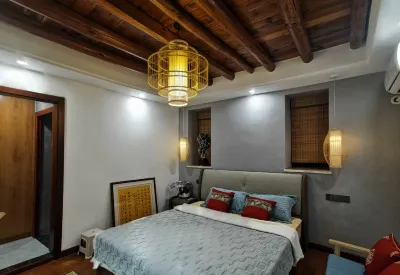 昆明隱廬山居老宅民宿 鄰近雲南野生動物園-小熊貓的酒店