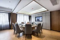 Fenghuang Xiyuan Garden Resort Hotel