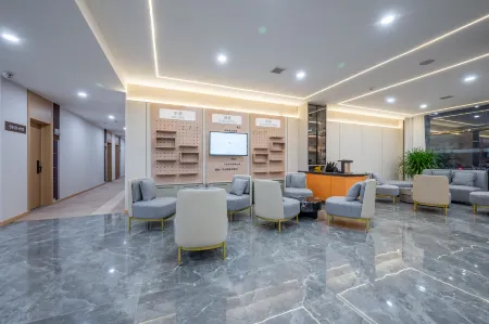 Yiju Hotel (Tongliao Railway Station Branch) Отели рядом с Аэропорт Тунляо