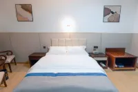 Yongde Sitong Hotel - parking