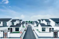 Cloud Retreat Hotel