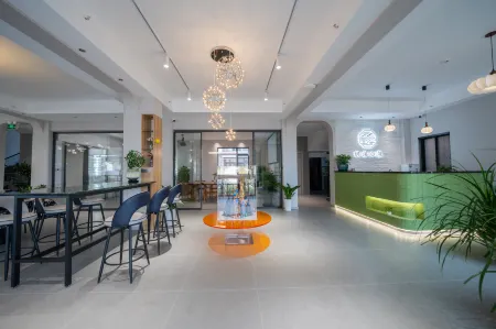 Maple Creek Cottage Отели рядом с достопримечательностью «Donglin Temple»