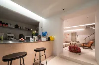 Nalanye Cloud Homestay - Bar