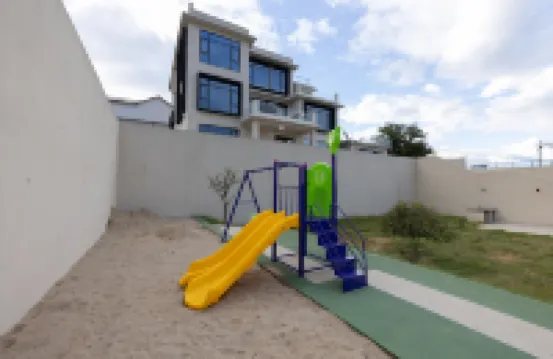 Meng ru Jiang nan Lu Shang yin VanillaEscapeRetreat Holiday Meishu (Lushan Xihai Branch)