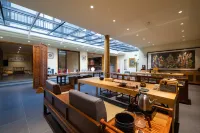 Floral Hotel · No Abode Hotel - Boutique