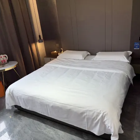 Meinian 21° International Hotel (Changsha Central South University New Campus)