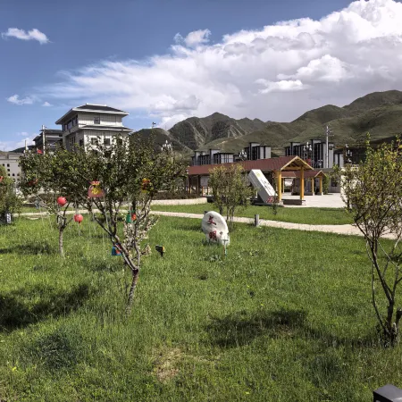 Xiahe Sunset Inn