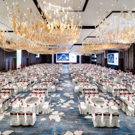 Grand Honor Hotel