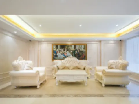 โรงแรมเวียนนา (สถานีขนส่งหลงเซิง) โรงแรมในหลงเซิง