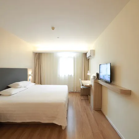 Zhimei Xingcheng Hotel (Dezhou Qingyun Xiangyun Avenue)