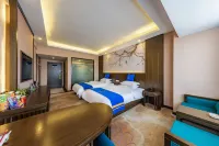 スーパーエイト(super 8)ホテル(会沢車バスターミナル東陸高中)