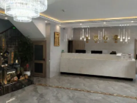 呼瑪金色港湾ホリデイホテル 呼瑪のホテル