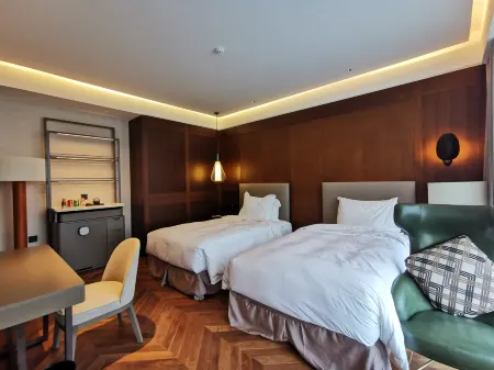 North Arcus Hotel Отели рядом с достопримечательностью «Yangcheng Lake Lotus Island»