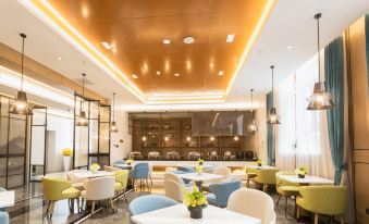 Courtyard by platinum Jingchuan Xingding Hotel