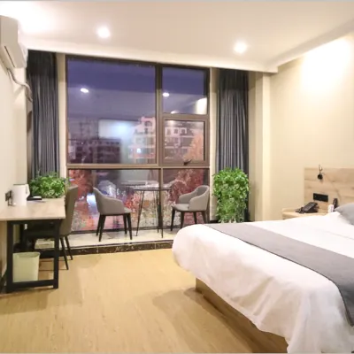 格林豪泰（滕州府前路龍泉廣場店） 鄰近龍泉廣場的酒店