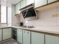 奈思国际公寓(广州金洲地铁站店) - 复式三床休闲家庭套房