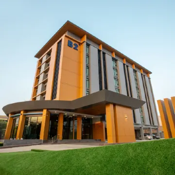 B2 Surat Thani Premier Hotel Отели рядом с достопримечательностью «Парк «Си-Тапи»»