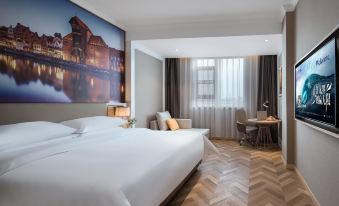 Vienna Hotel (Wanghai West Road, Dongtai)