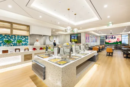 Yunshang Light Luxury Hotel (Taizhou Huangyan Branch) Отели рядом с достопримечательностью «Taizhou Vocational College Of Science & Technology»