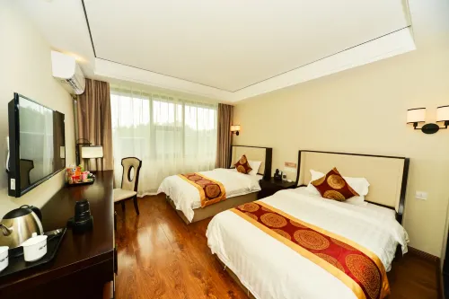 Home Inn UP Huayi Collection Hotel (Rushan South Station)