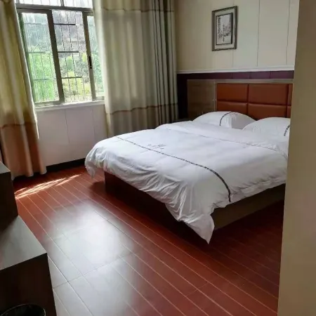 Taijiang County, Geyi Town Shunying Hotel