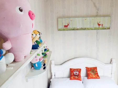 Huashuiwan Shuiyunge Apartment (Wenquan South Street) Отели рядом с достопримечательностью «Huashuiwan First Village Hot Spring Hotel»