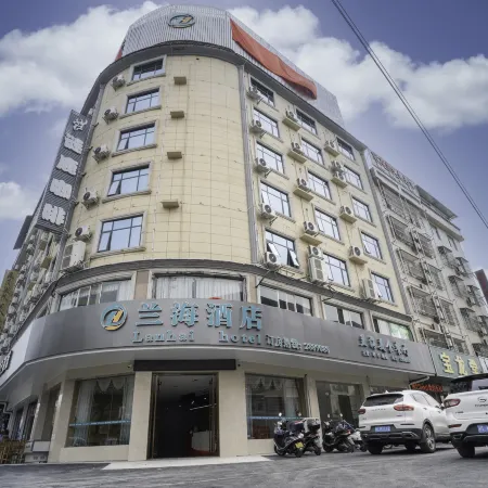 Baise Lanhai Hotel (Baise High-speed Railway Station)