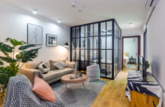 Jingjiang Chunshe Apartment (Guilin Railway Station Branch)