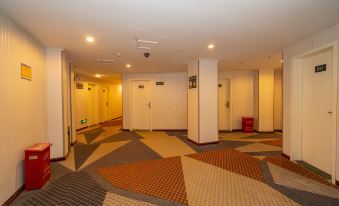 7 Days Inn (Wuhan Huquan Street Yangjiawan Metro Station)