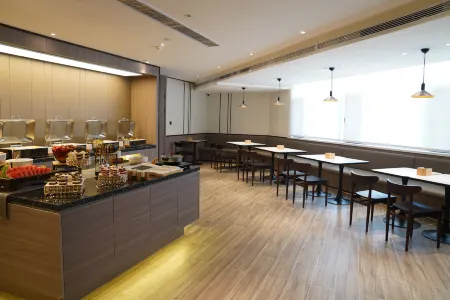 HanTing Hotel (Jiexiu Municipal Government) Отели в г. Цзесю