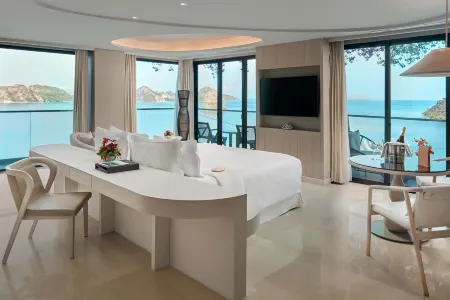 AYANA Komodo Waecicu Beach Отели в г. Комодо