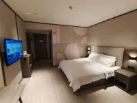 Quanqi Qingju Hotel (Danyang Railway Station Glasses City) Hotels near Danyang Railway Station