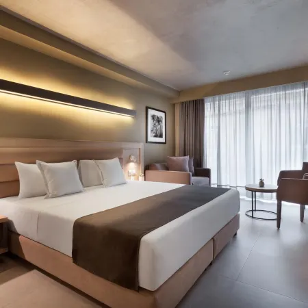Azur Hotel by ST Hotels Отели рядом с достопримечательностью «Аудиовизуальное шоу Мальта-Экспириенс»