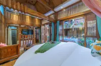Nayako Courtyard Hidden Garden (Lijiang Ancient City Waterwheel Shop) - 3-Star